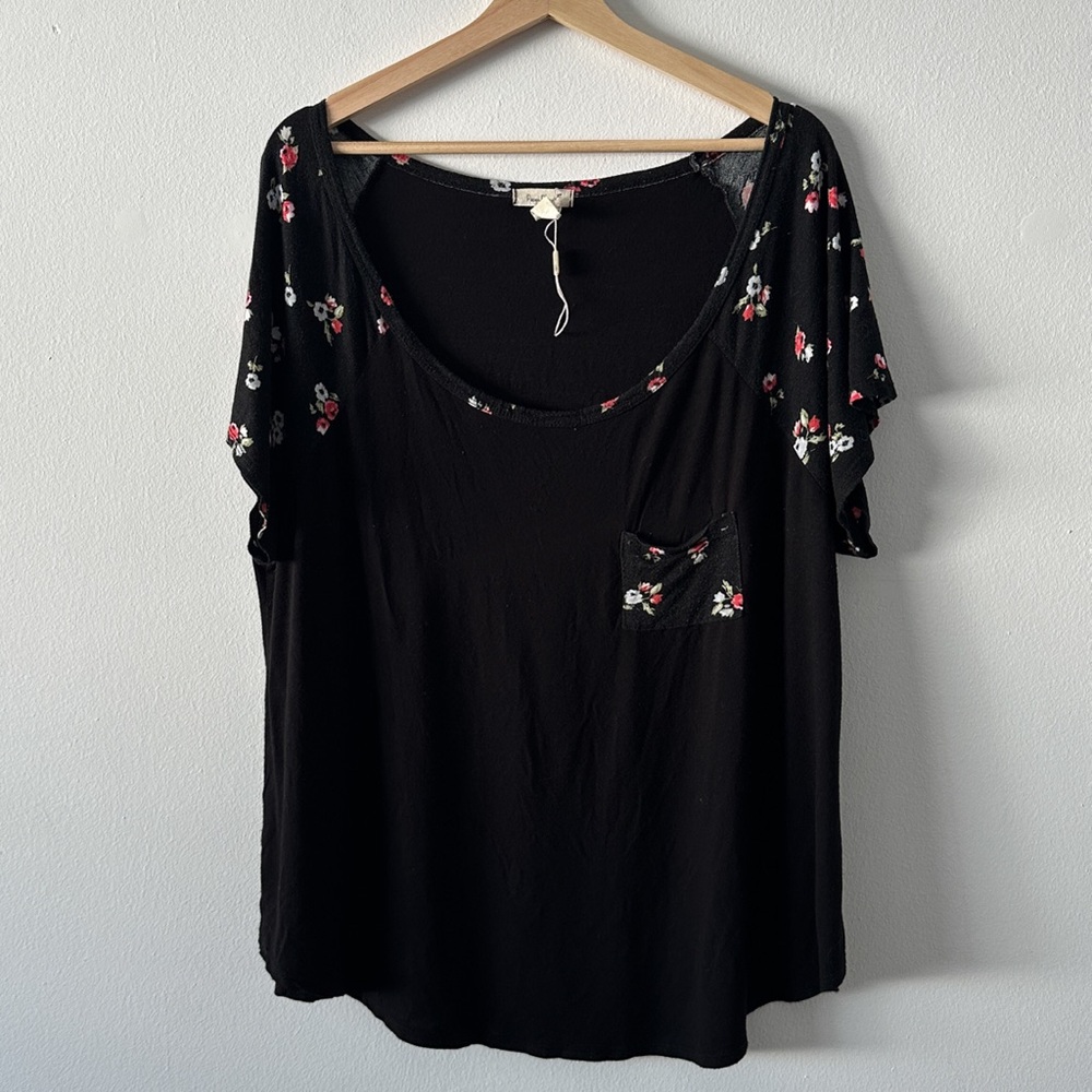 Paper Plane Black T-Shirt With Floral Sleeves And Pocket Size 2X